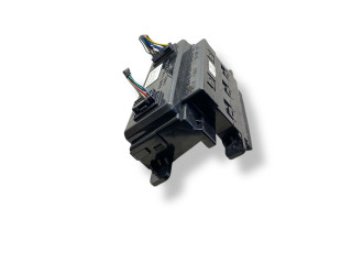 Дисплей    957101H300   KIA Ceed