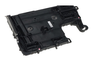 Блок комфорта 1567455-02-D Tesla Model 3