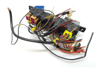   Pojistková skříňka 4A0941822, 4A0941822   Audi A8 S8 D2 4D 1998