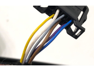 Зеркало электрическое Skoda Fabia Mk3 (NJ) 2015 - 2021 года