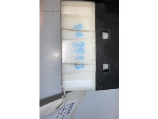 Ручка стеклоочистителей 142913 Renault Clio II