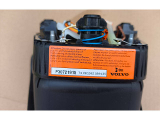 Подушка безопасности водителя P30721915 Volvo V70