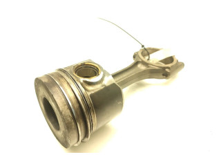 Поршень с шатуном Mitsubishi Outlander