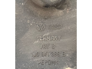 Блок предохранителей 1J0941389B Audi A3 S3 8P