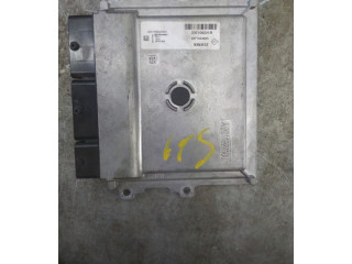 Комплект блоков управления 681037125R Dacia Sandero