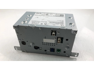 Радио/ проигрыватель CD/DVD / навигация