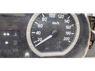 Панель приборов 8200377739   Dacia Logan I       