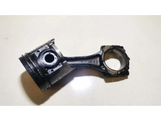 Píst rf8b Mazda 626 pro naftový motor 2.0