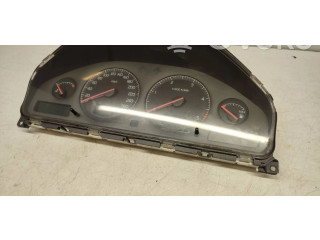 Панель приборов 9499671, 0195572   Volvo V70       