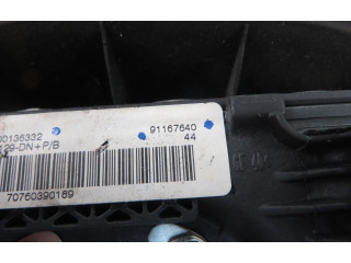 Подушка безопасности водителя 91167640, 8200136332   Renault Trafic II (X83)