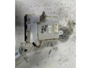 Pojistková skříňka 8273002J70, 0090012 Toyota Auris 150 2010