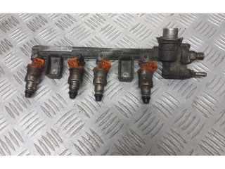 Топливная рампа 92012004 Fiat Siena