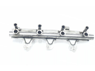 Топливная рампа 06J133317M, 06J133317AB Volkswagen Golf VI