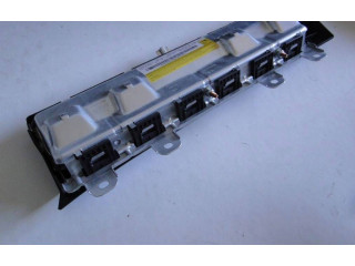 Подушка безопасности для колен A1768600000   Mercedes-Benz CLA C117 X117 W117