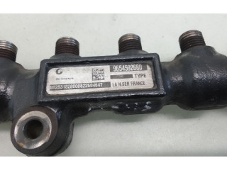 Vstřikovací lišta 9654592680 Ford Focus ST