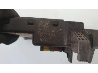 Блок предохранителей 24443147, 13165970 Opel Vectra C