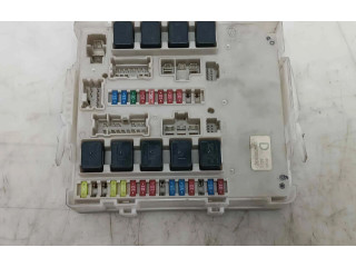   Pojistková skříňka 284B6E   Nissan Navara D40 2009