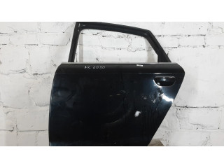 Задняя дверь