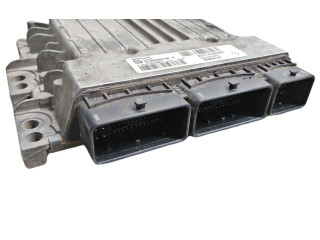 Блок управления двигателя 237103999R, 237100764R Dacia Duster