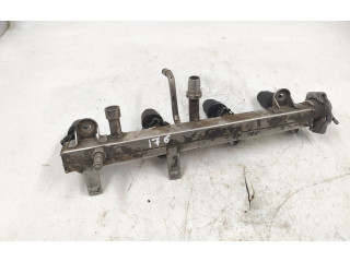 Vstřikovací lišta 13531247904   BMW 3 E36  pro benzínový / Газ motor 1.6 M43B16 