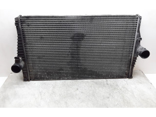 Интеркулер  30748808   Volvo XC90 