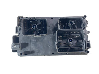 Блок предохранителей 22760635   Chevrolet Camaro    