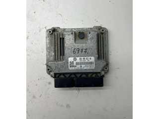 Řídící jednotka 03G906021AQ, 0281012390   Volkswagen Caddy 2007