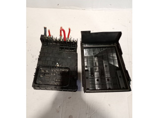   Pojistková skříňka 3C0937125A   Volkswagen Tiguan 2013