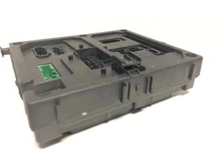 Блок предохранителей S108152001 Volkswagen Golf IV