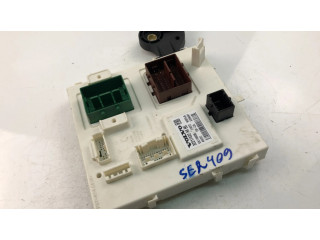 Блок предохранителей  32217422AE   Volvo V60    