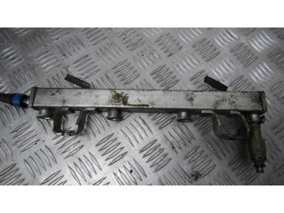 Топливная рампа 6m8g9d280aa, 6m8g-9d280-aa  l3g213150   Mazda 6 2.0 