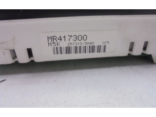 Přístrojová deska Mitsubishi Pajero 1998 MR417300, MR417300