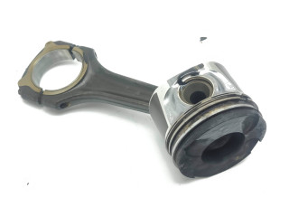 Píst Mercedes-Benz S W220 -