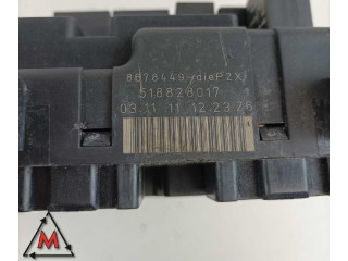 Блок предохранителей 518828017 Volvo V70