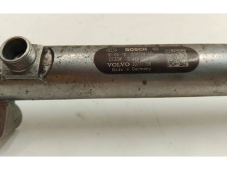 Топливная рампа 30777759   Volvo V70  