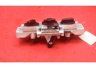 Блок управления климат-контролем    Suzuki Ignis