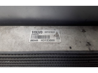 Интеркулер 30741631, H3123000 Volvo V50 2.4