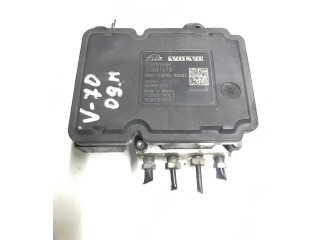 Блок АБС 30781619 Volvo V70 2008 - 2013 года