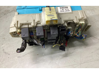 Блок предохранителей MR587875, G8C223M3C Mitsubishi Outlander