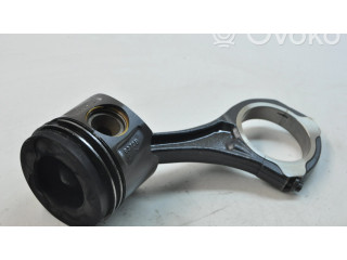 Píst 6423882 Mercedes-Benz S W222 pro naftový motor 3.0 OM 642.861