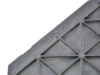 Pojistková skříňka 118085220F Peugeot 206+ 2010