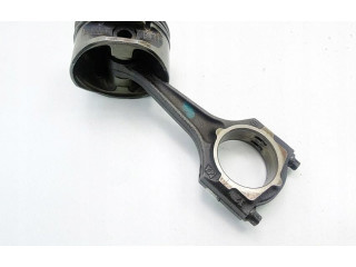 Píst 13101850 Opel Astra G