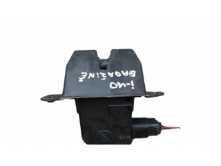 Замок задней крышки