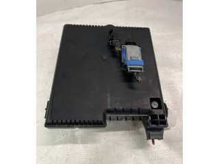 Блок предохранителей 30728512, 00006334963 Volvo XC90