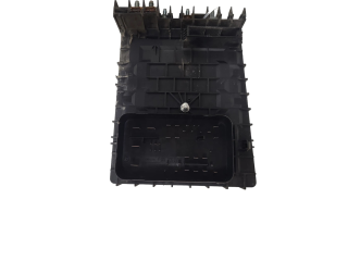 Блок предохранителей 1K0937125, 4232091   Volkswagen Jetta V    