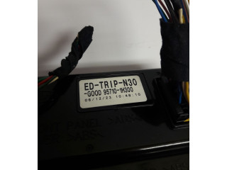 Дисплей    957101H300   KIA Ceed