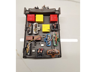   Pojistková skříňka 8200316856, 8200283815   Renault Espace -  Grand espace IV 2005