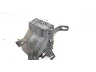 Блок предохранителей FN1T14K012PADT Ford Ecosport