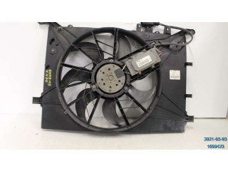 Электрический вентилятор радиаторов  30680512   Volvo V70 