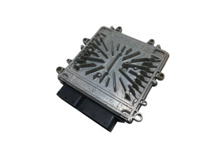 Блок управления двигателя 30785100AB, 0281012765   Volvo V70